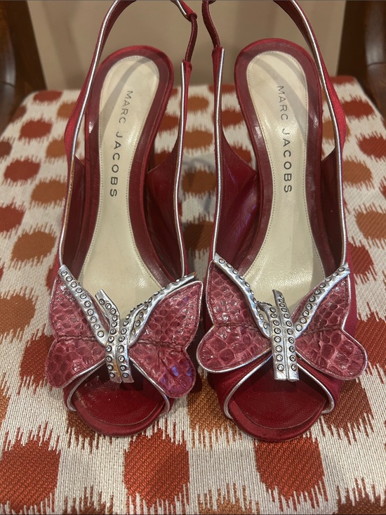 Marc Jacobs Shoes - Marc Jacobs Burgundy Red Slingback Heels with Butterfly Stud Accent